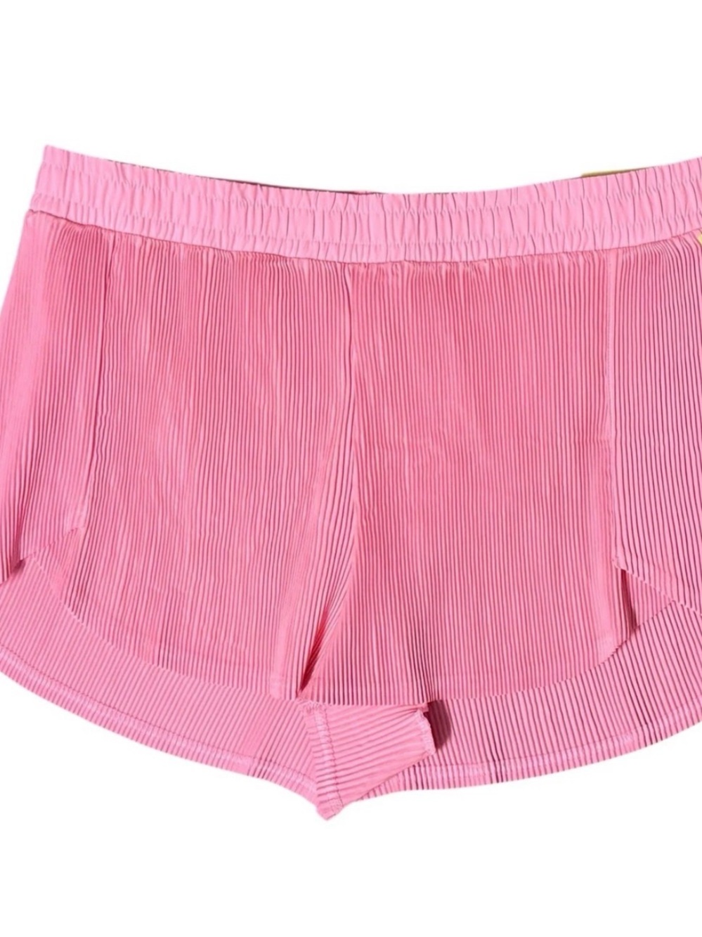 Women's All In Motion Mid-Rise Micro-Pleated Shorts 2.5" Pink Large D47